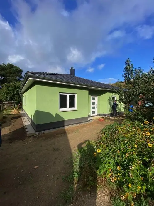 Referenz Bungalow in Bernau bei Berlin Rheingoldstraße mit Außenputz – Ansicht 2