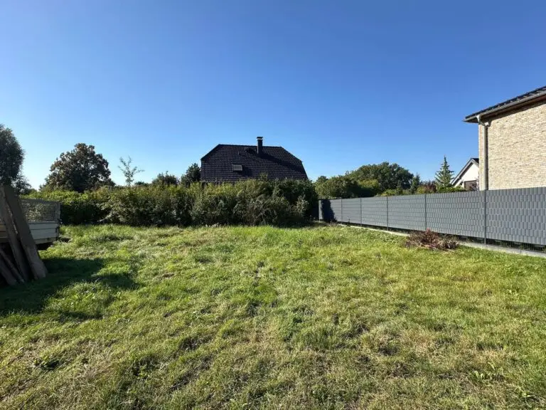 Baugrundstück im Kirschgarten in Bernau! Ohne Abriss. Voll erschlossen. Provisionsfrei!