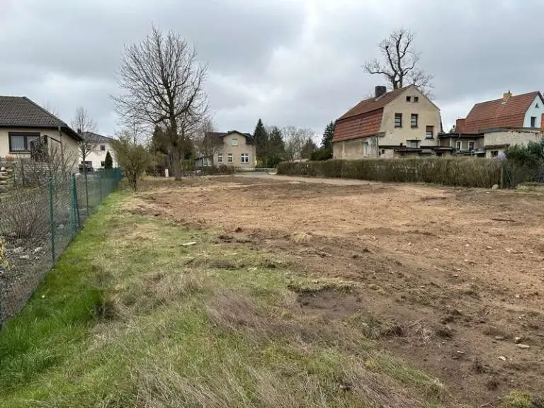 Starten Sie Ihr Bauprojekt mit KLINKER HAUS – auf 617 m² in bester Lage