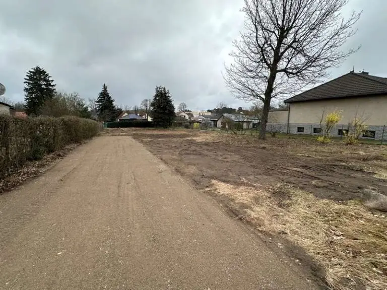 Starten Sie Ihr Bauprojekt mit KLINKER HAUS – auf 617 m² in bester Lage