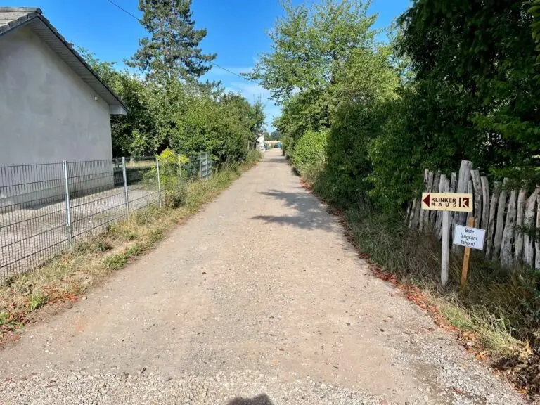 Baugrundstück im Kirschgarten in Bernau! Ohne Abriss. Voll erschlossen. Provisionsfrei!