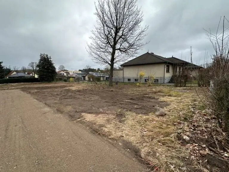 Starten Sie Ihr Bauprojekt mit KLINKER HAUS – auf 617 m² in bester Lage