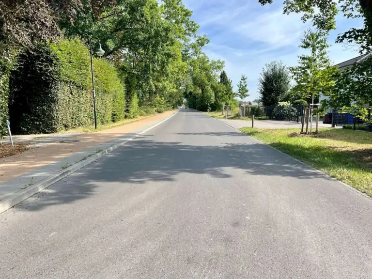 Baugrundstück im Kirschgarten in Bernau! Ohne Abriss. Voll erschlossen. Provisionsfrei!